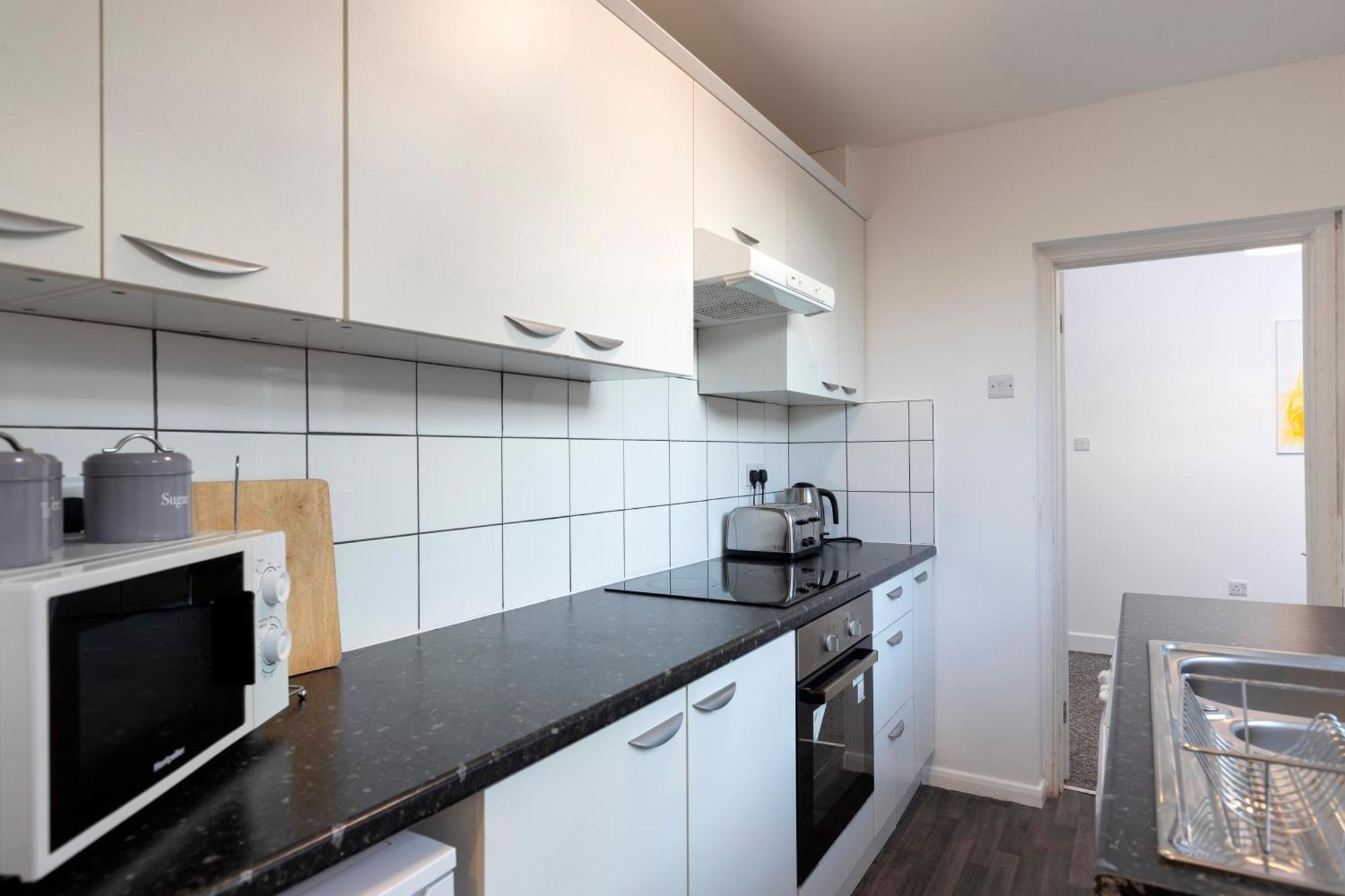 Quiet And Comfy House With 2 Bedrooms And 2 Bathrooms Super Fast Wifi And Crisp Hotel Standard White Linen Hosted By Our Home Short Stays Darlington  Exteriör bild